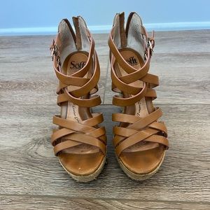Sofft wedges in Tan, size 8.5